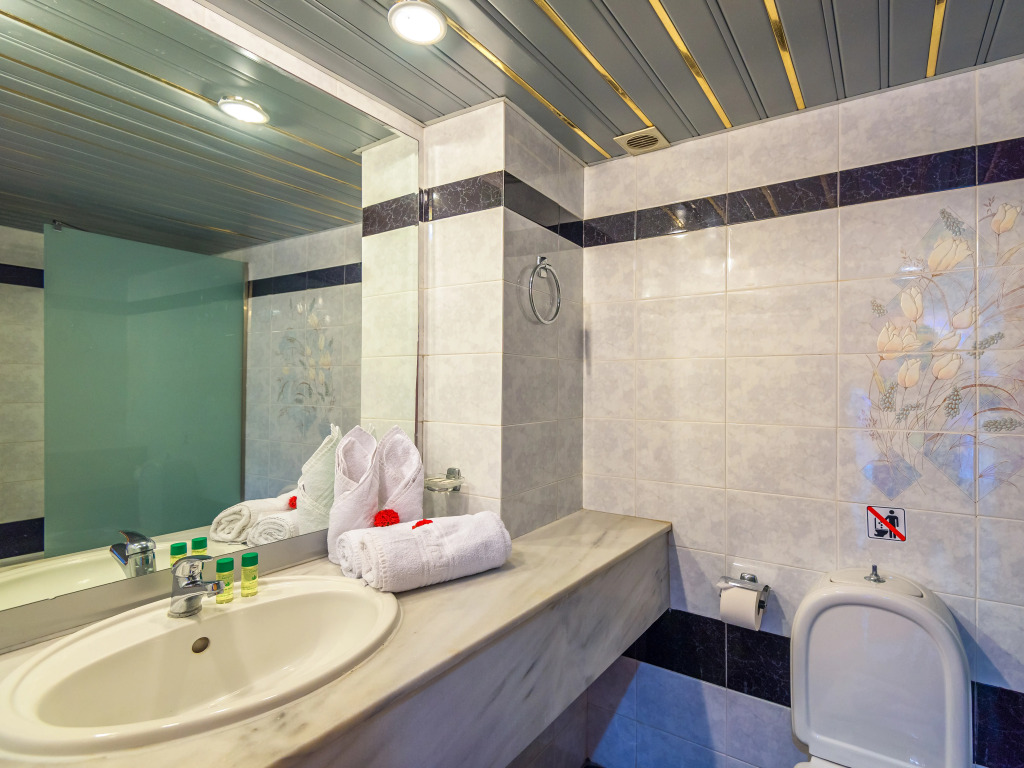 Themis Beach Hotel