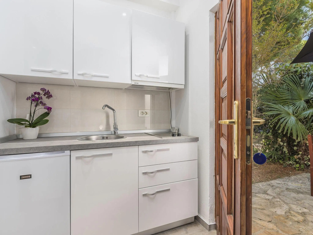 Modern one bedroom apartment with terrace near the beach and centre of Rovinj