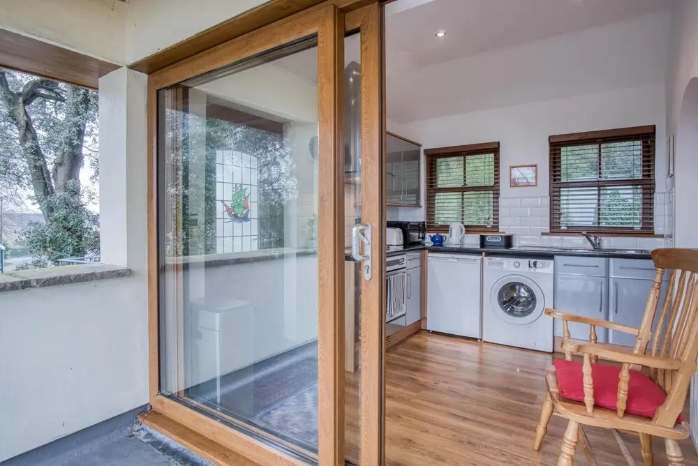 Marina House Annex - 1 Bedroom - Neyland