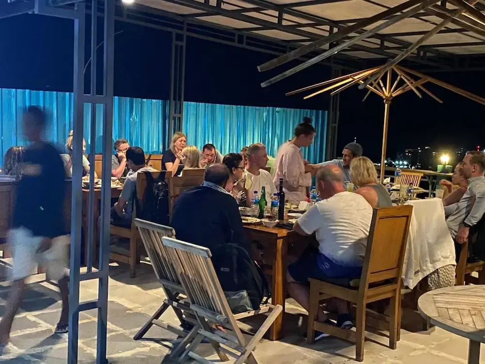 Pesona bali Room and restaurant