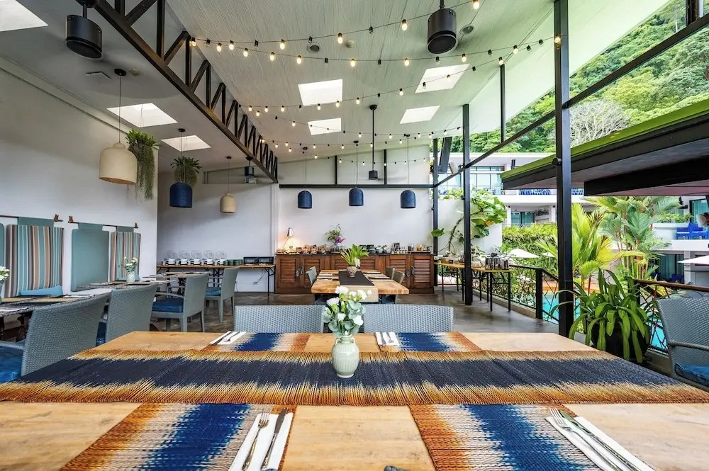 CC Bloom's Hotel