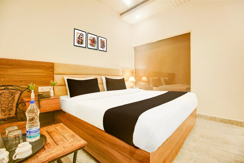 OYO 9159 Hotel Royal Woodslark