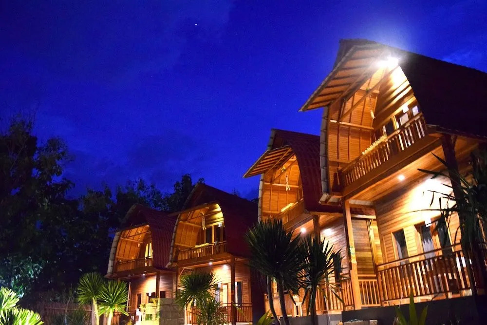Adara Beach Hut