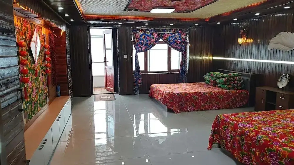 Xishui Dragon Soaring Inn