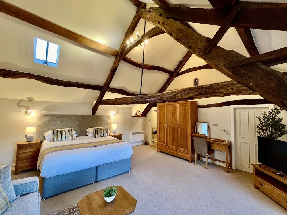 Castle Cottage Inn