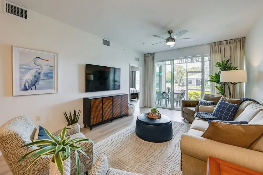 Newly Updated Golf Villa w/ Free Golf May-oct