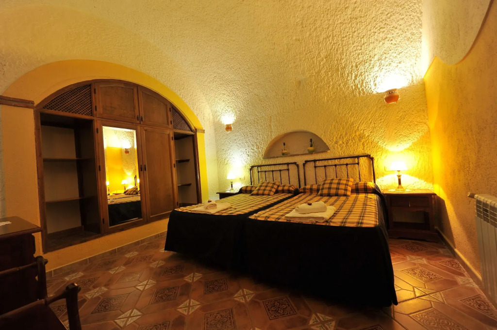 Cuevas La Granja