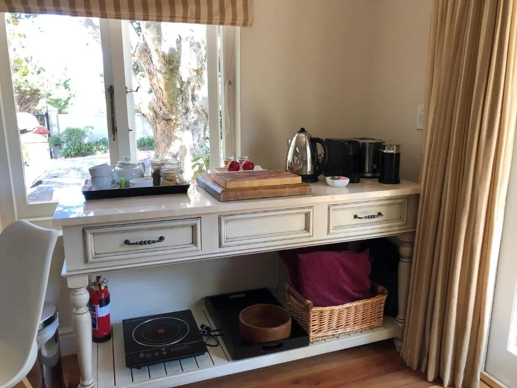 Catawba Guest suite - Leafy Constantia Cottages