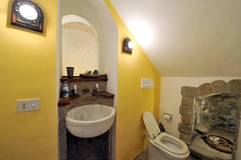 House With 7 Bedrooms in Massa Lubrense, With Wonderful sea View, Enclosed Garden and Wifi Near the Beach