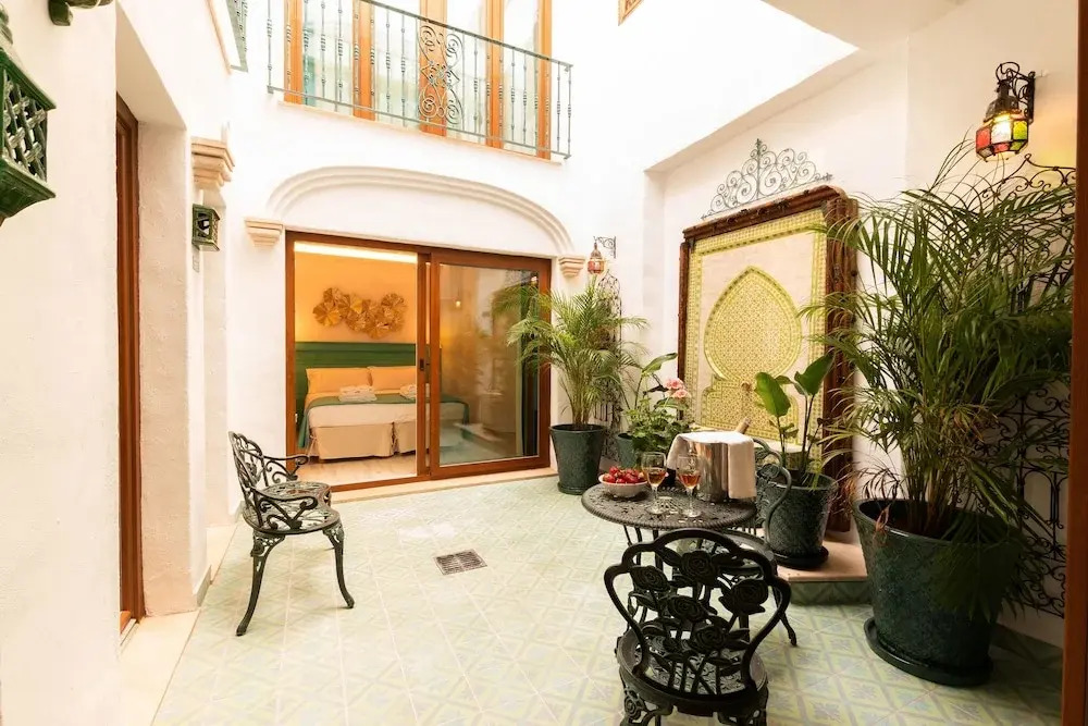 Casa Esmeralda - Luxury Boutique Apartments Old Town