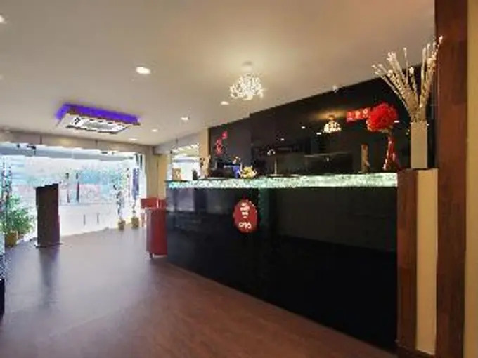 FabHotel Berry's