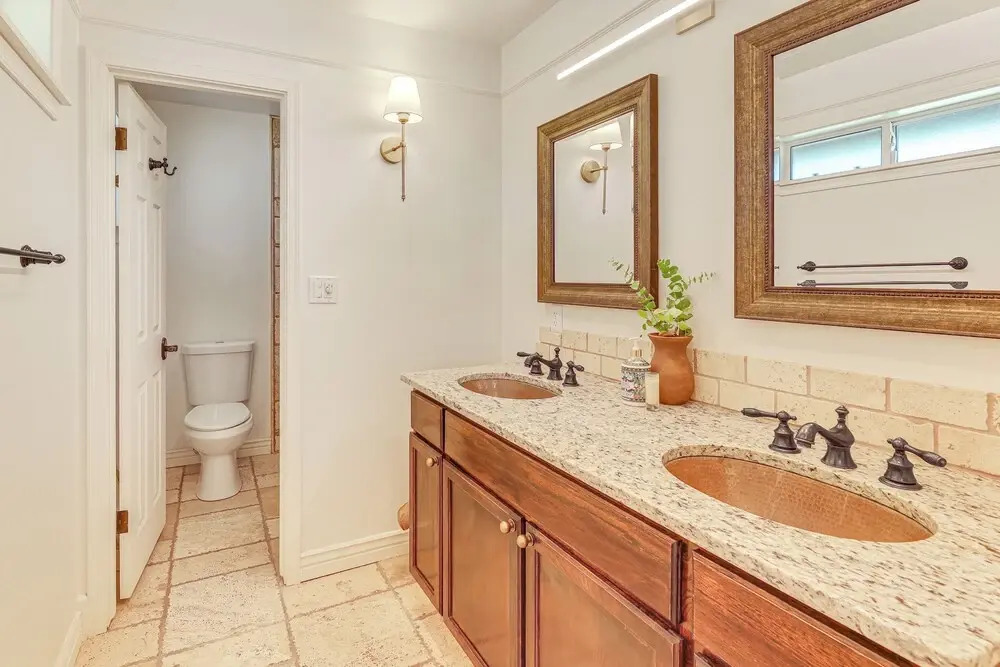 3 Mi to Dtwn Shops & Eats: Mesa Home w/ Pool!