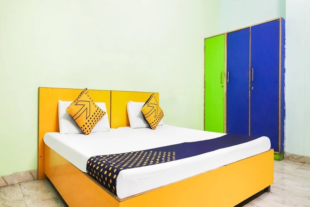 Yash Hotel by OYO Rooms
