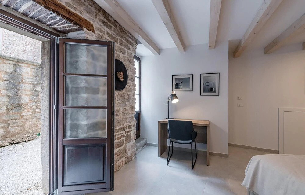 Luxurious Home In Bale With Wifi