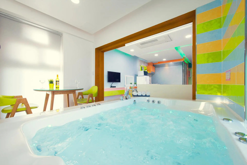 Daebudo pension you jungaksil jet spa