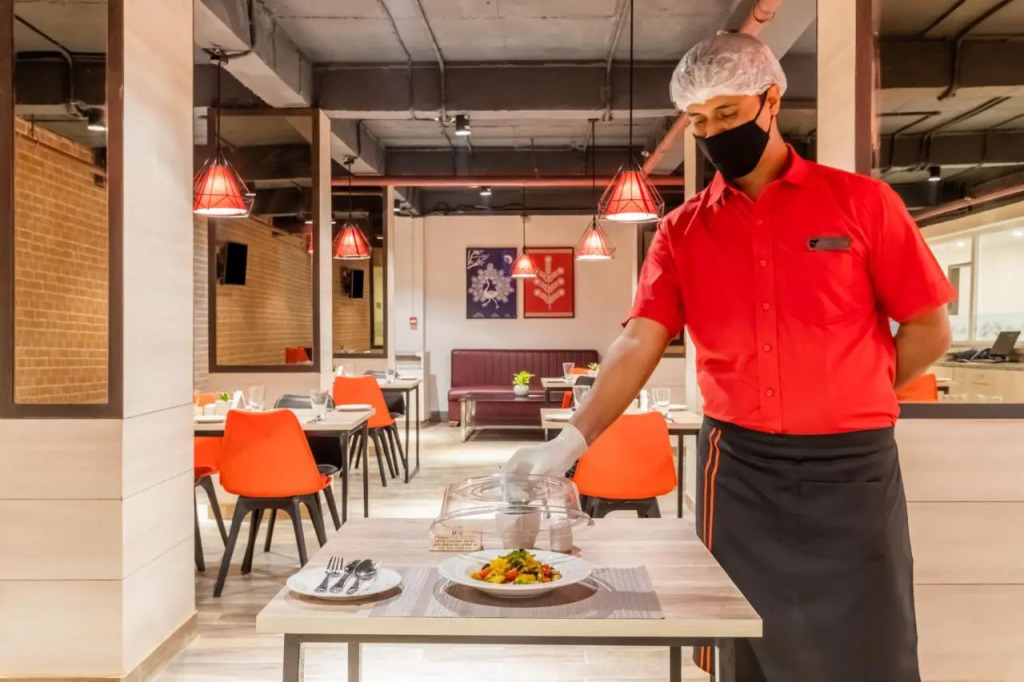 Red Fox Hotel Neelkanth