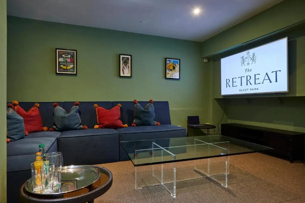 The Retreat, Elcot Park