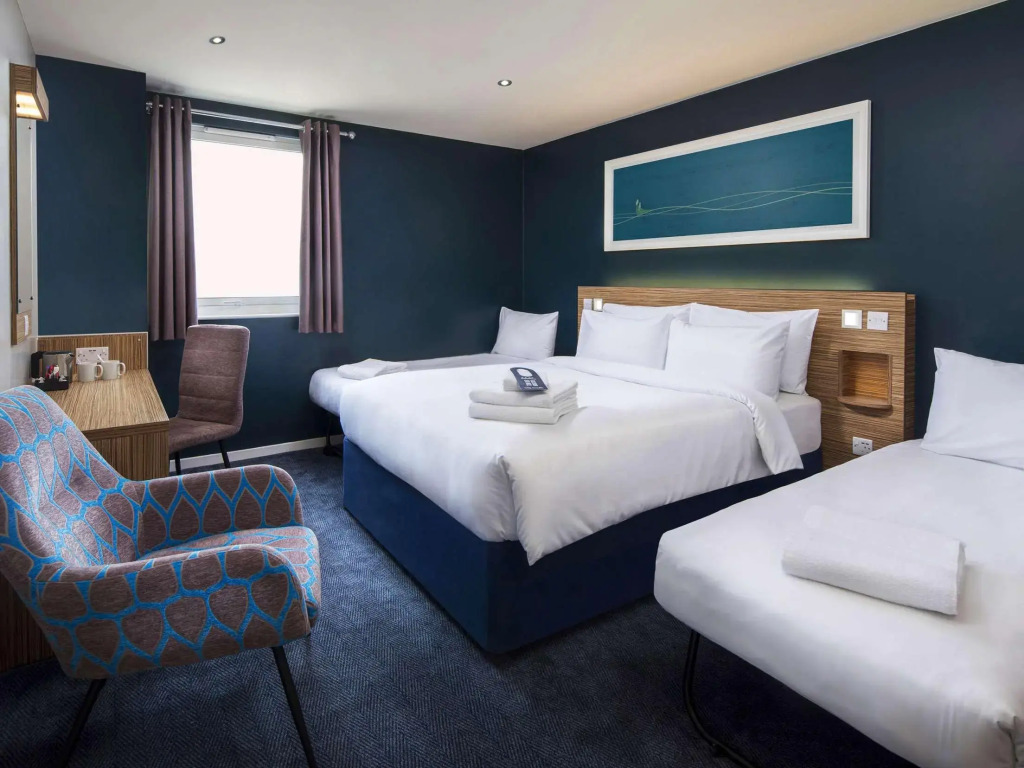 Travelodge Edinburgh Central Queen Street