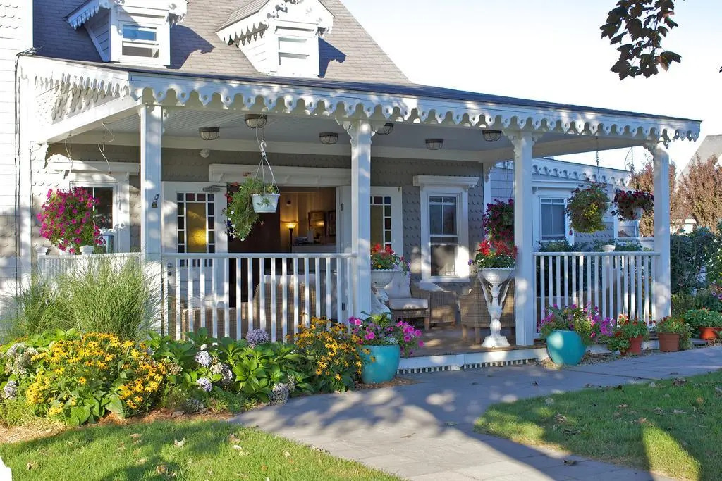 The 1661 Inn