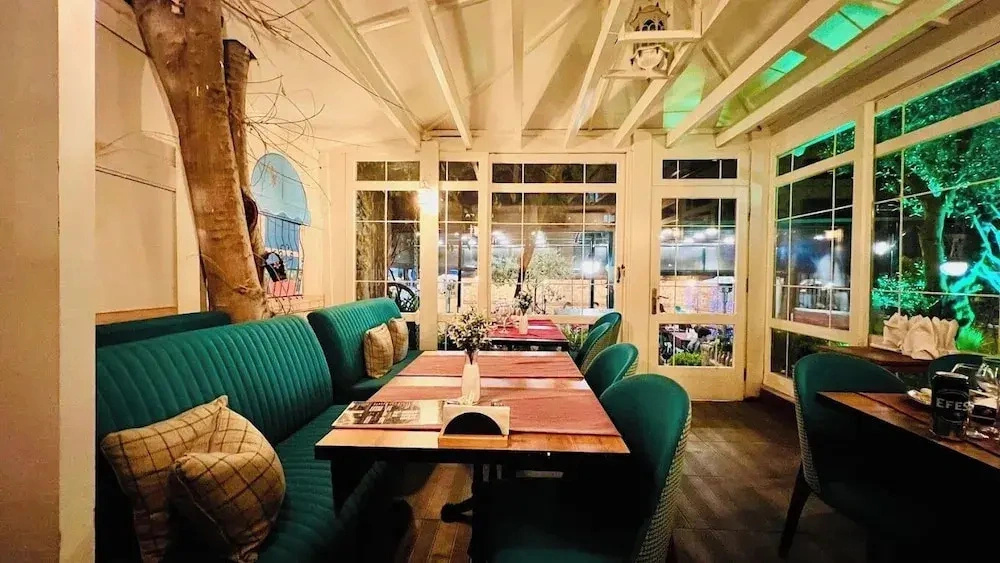 Oli̇ve Garden Hotel