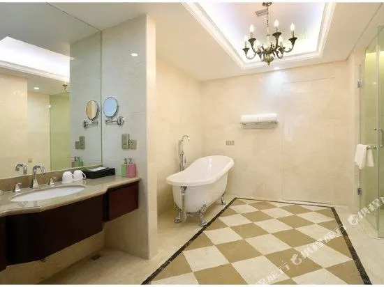 Fenghua Yuelin Hotel