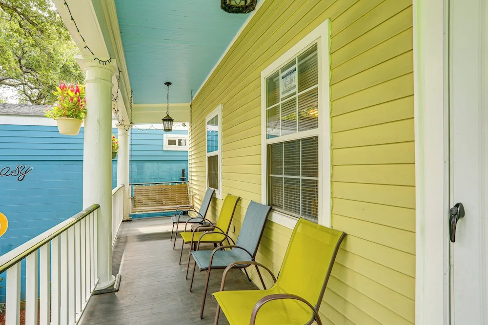 Historic Home + Carriage House in Mid-city Nola
