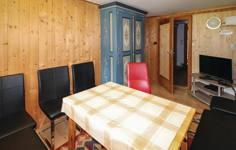 Beautiful Home in Gargellen With 5 Bedrooms and Wifi