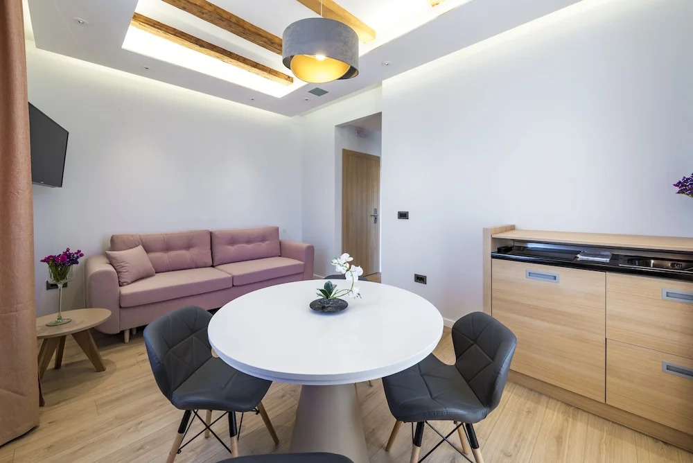 Casa Antika Suites