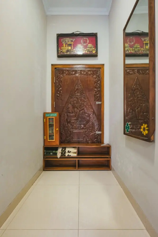 Villa Syariah Prambanan Private Swimming Pool by Simply Homy