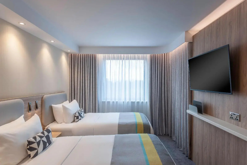 Holiday Inn Express Hotel Dublin Airport by IHG