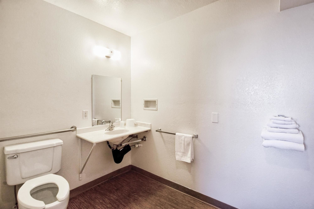 Motel 6 Pendleton, OR