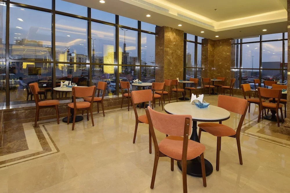 Salsabil Hotel by Warwick  Al Corniche