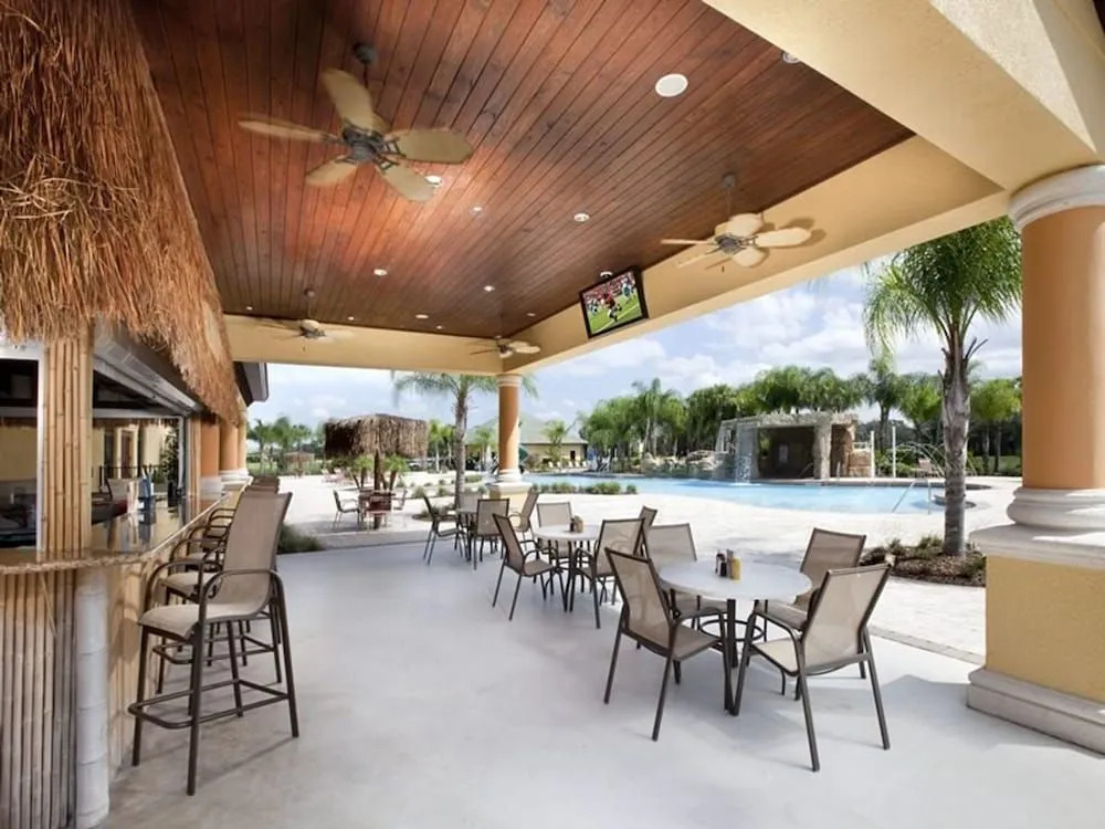 Paradise Palms 3073