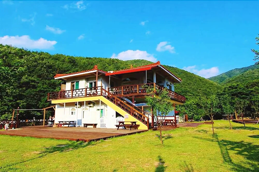 Yangsan Baecome Pension
