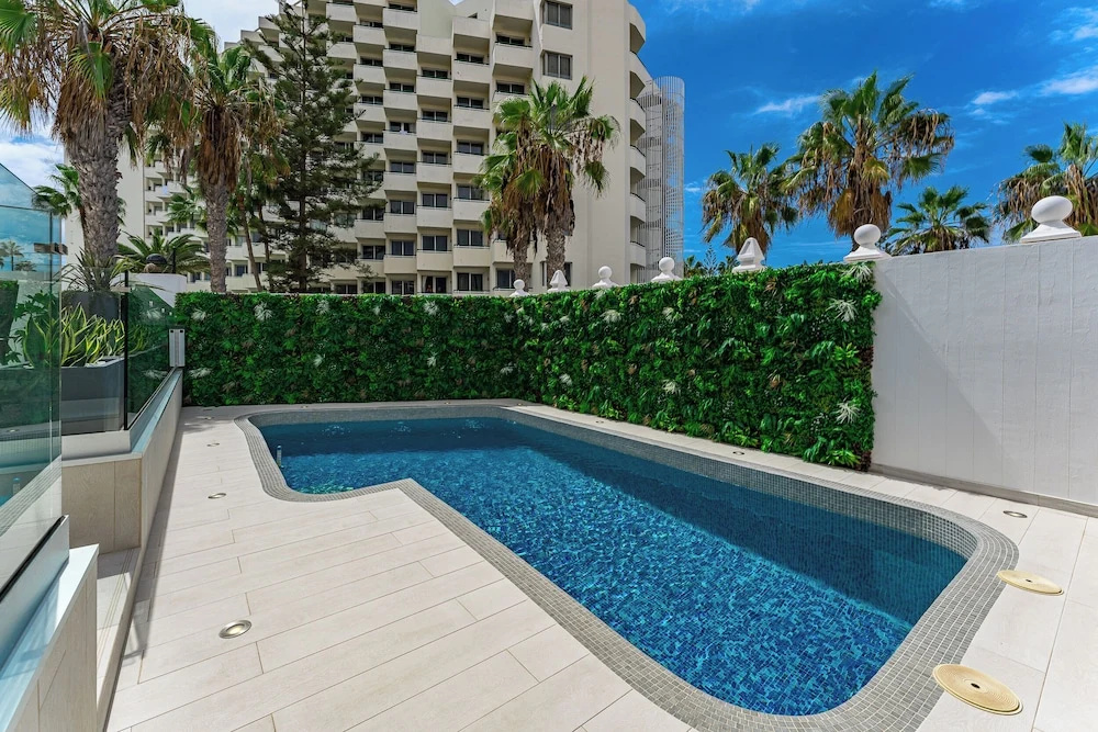 BAL Apartments Adults Only