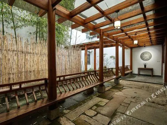 Bandetang Hostel
