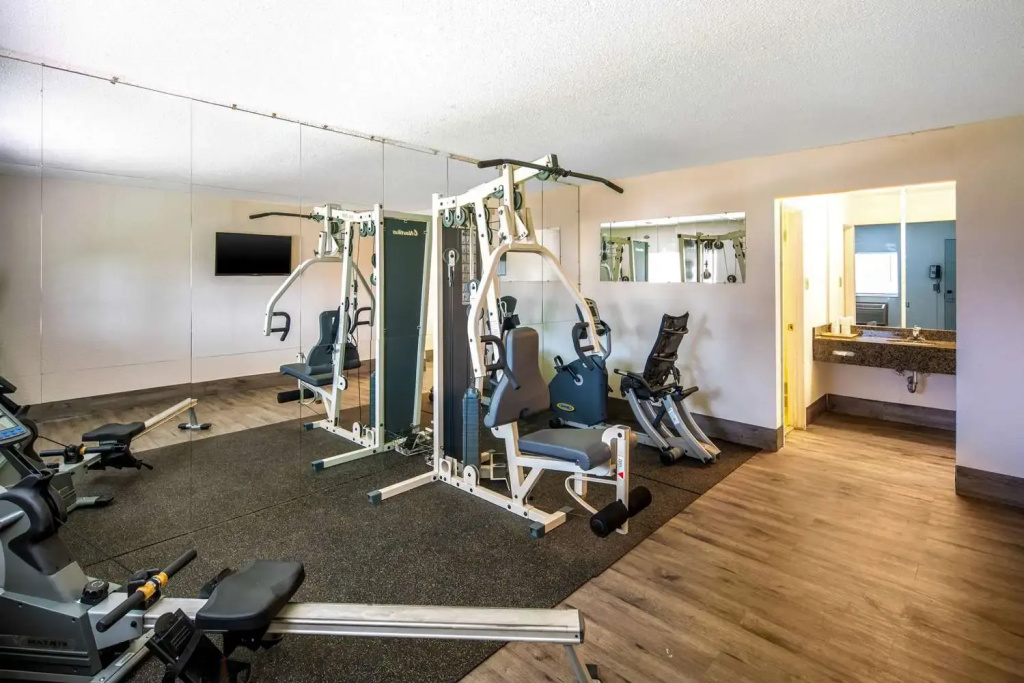 Econo Lodge & Suites Spokane