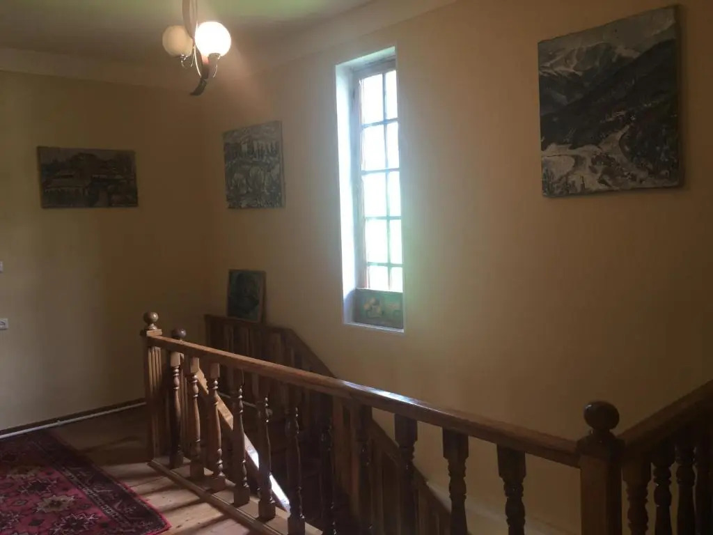 Areguni Guest House