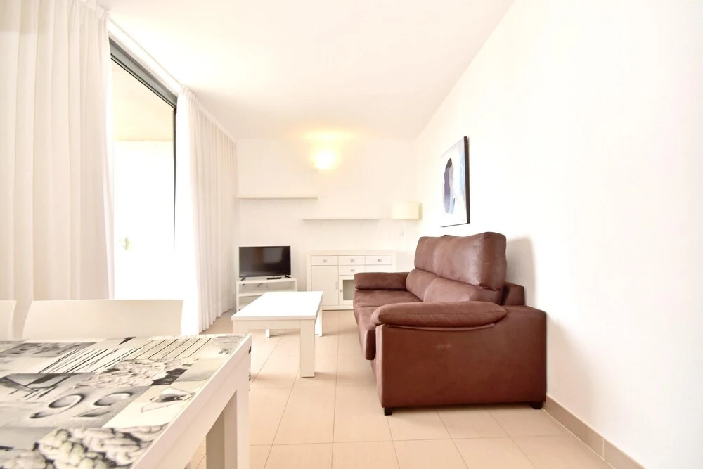 Apartment with One Bedroom in Benidorm, with Wonderful City View, Pool Access And Terrace - 900 M From the Beach
