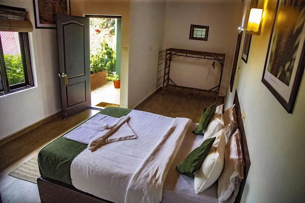 Ecotones Camps Munnar