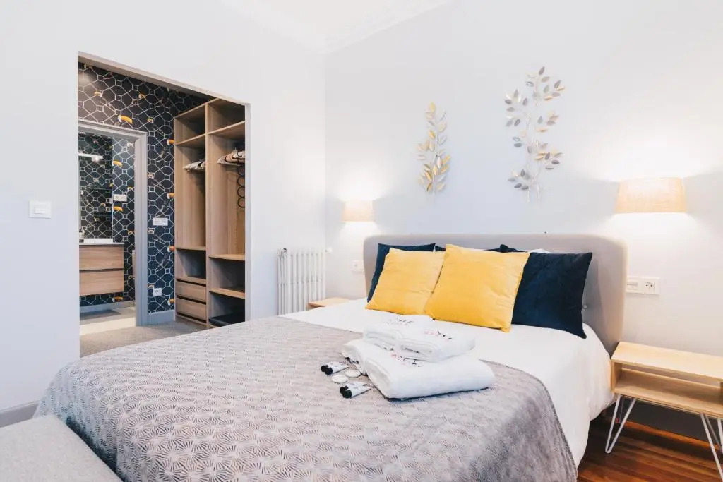 Gran Via Apartment by People Rentals