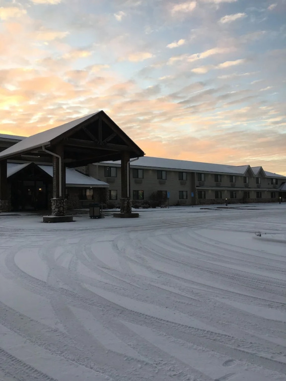 Moose Lake Lodge