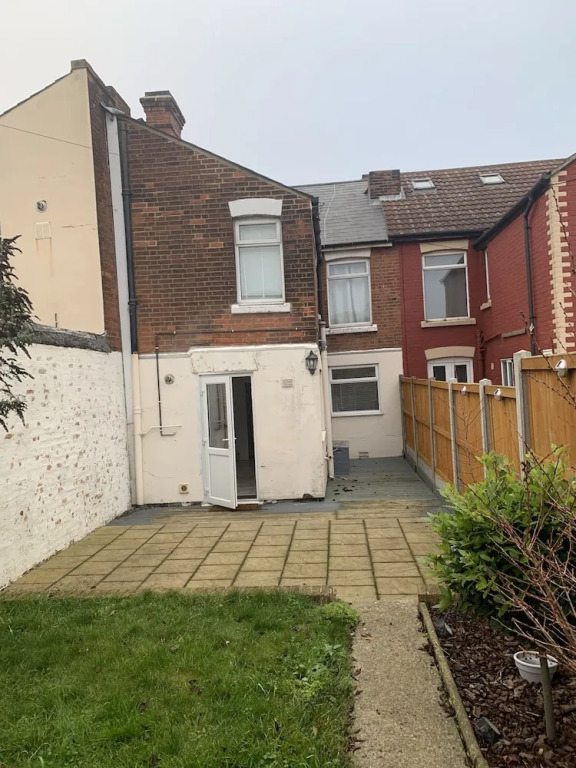 House - Sleeps7 - Garden - Parking - Station Close