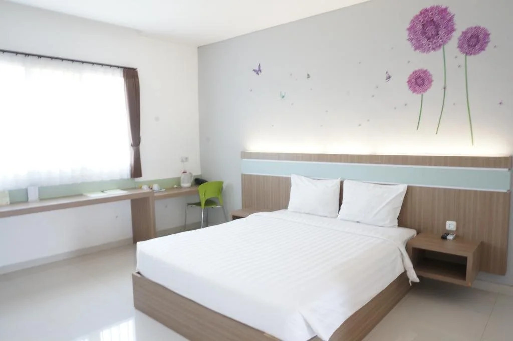 Rumah Cassa Guest House by Airyrooms