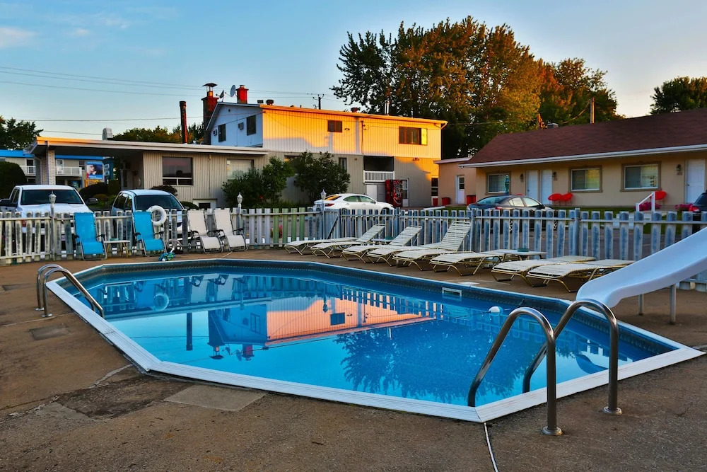 Au Doc Motel