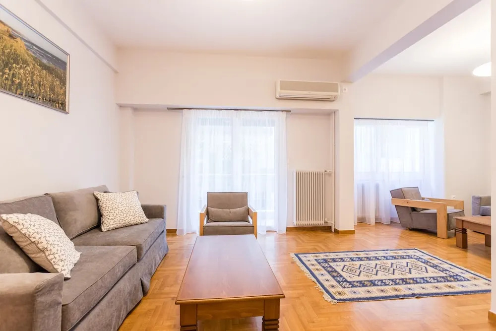 Exceptional HiEnd Flat For Family