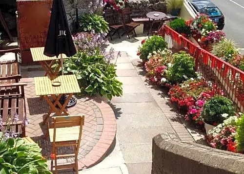 Rivercroft Hotel
