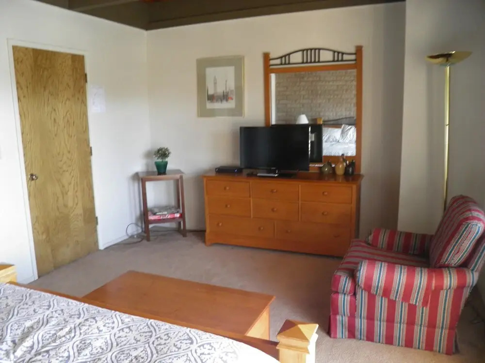 Waterfront Condo With Balcony, Private Boat Dock