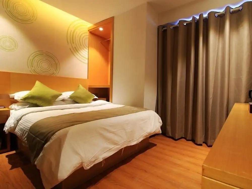 GreenTree Inn Fuzhou Gushilou District North Xierhuan Road Zuohai park Express Hotel