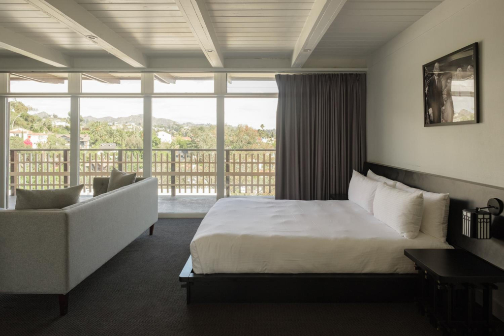 Hollywood Hills Hotel